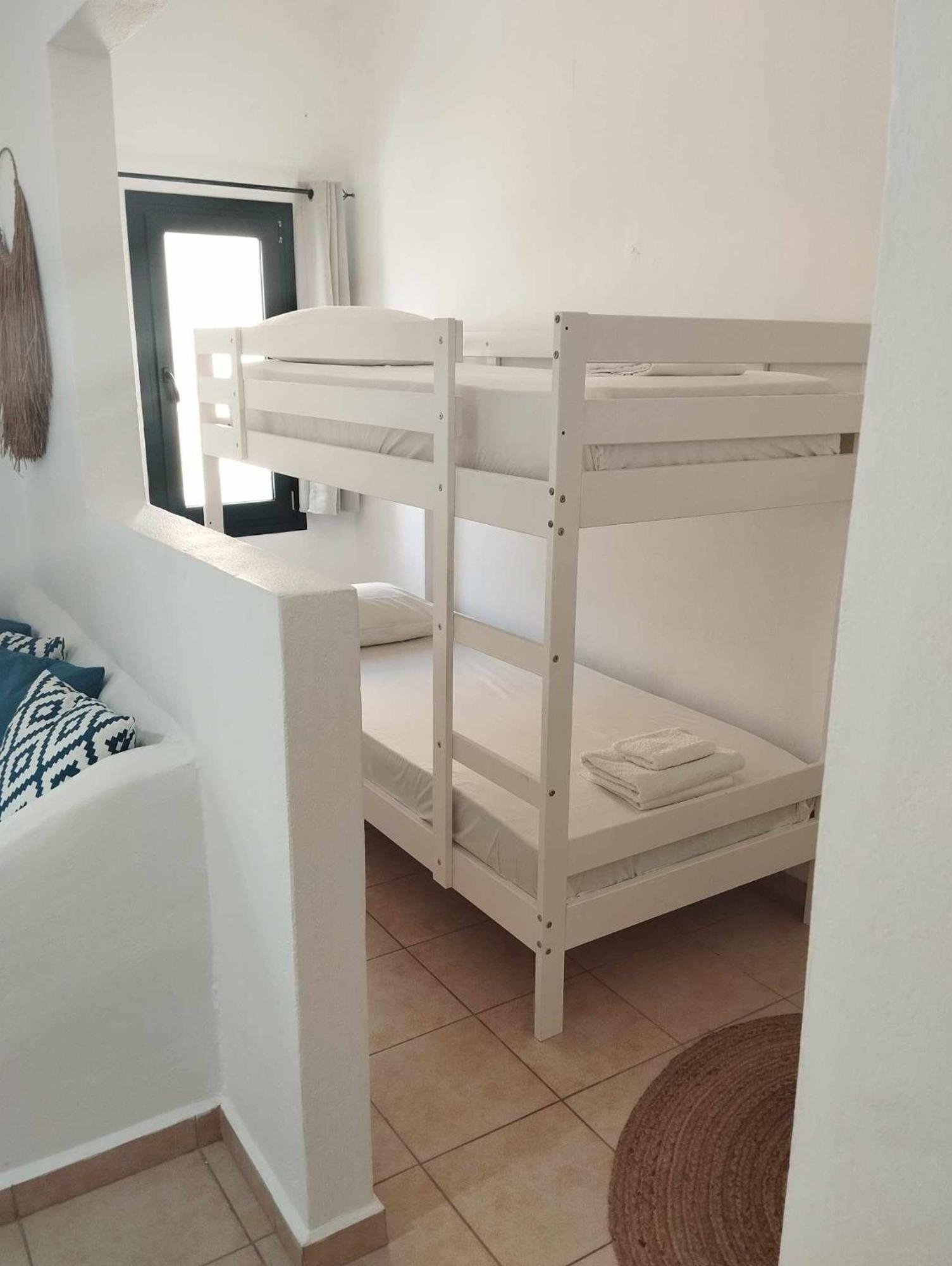 White Island Rooms Panteli Eksteriør bilde